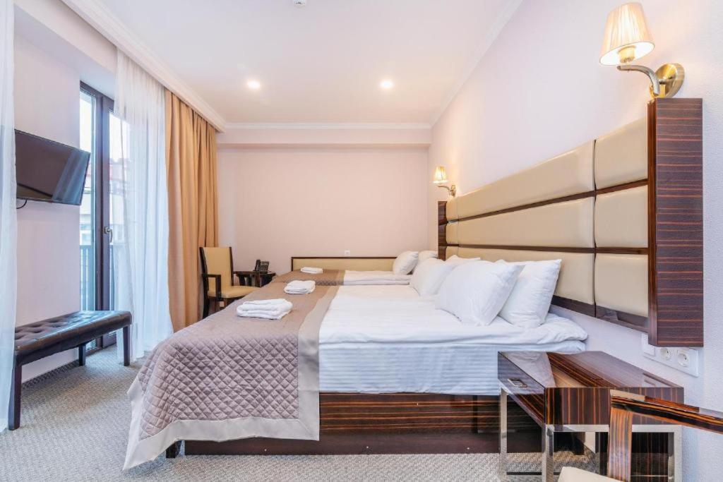 Hotel Genio Tbilisi Buitenkant foto
