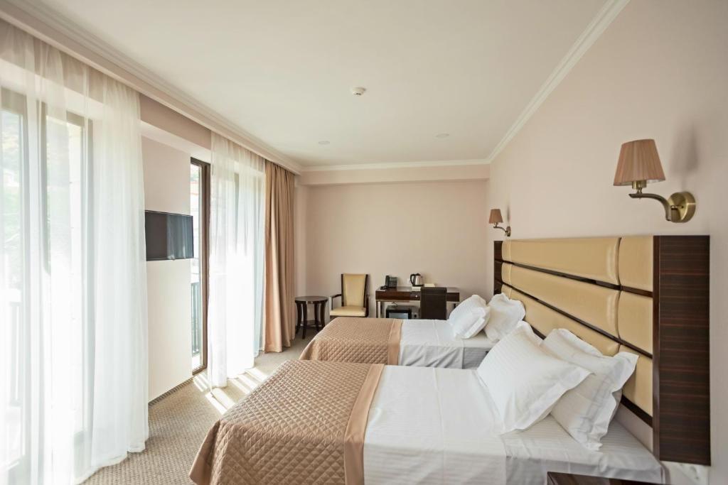 Hotel Genio Tbilisi Buitenkant foto