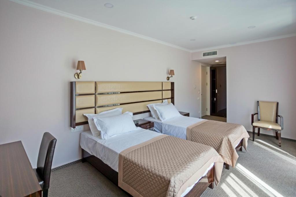 Hotel Genio Tbilisi Buitenkant foto