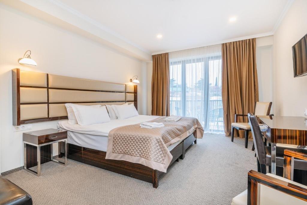 Hotel Genio Tbilisi Buitenkant foto
