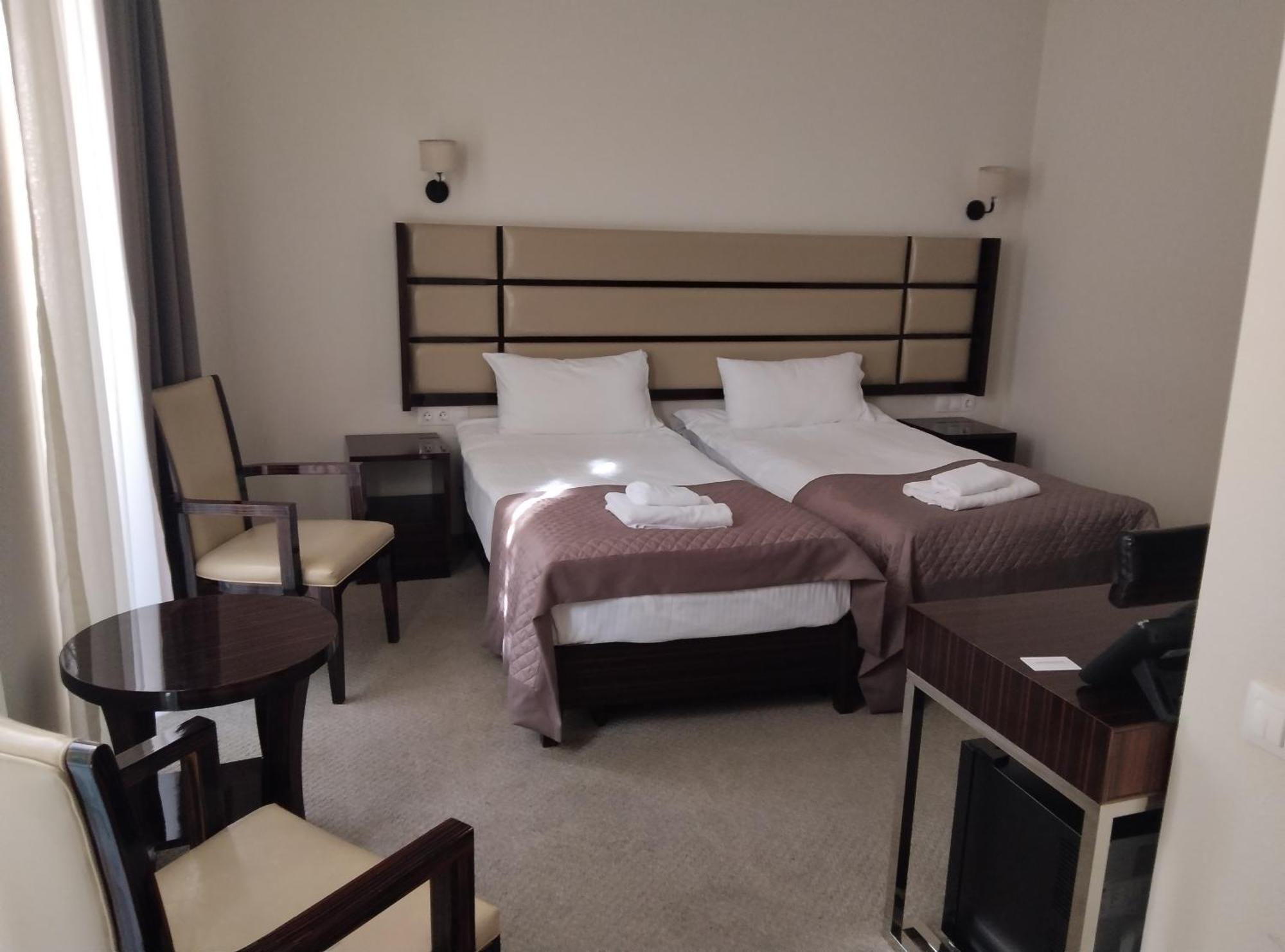 Hotel Genio Tbilisi Buitenkant foto