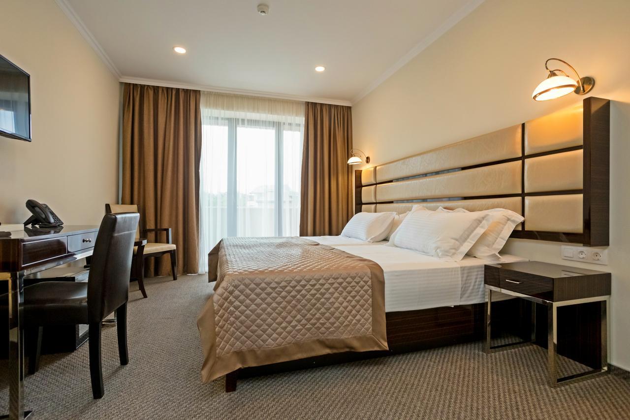 Hotel Genio Tbilisi Buitenkant foto