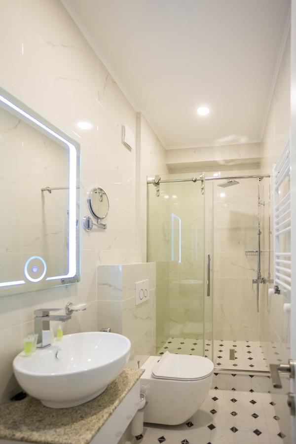 Hotel Genio Tbilisi Buitenkant foto